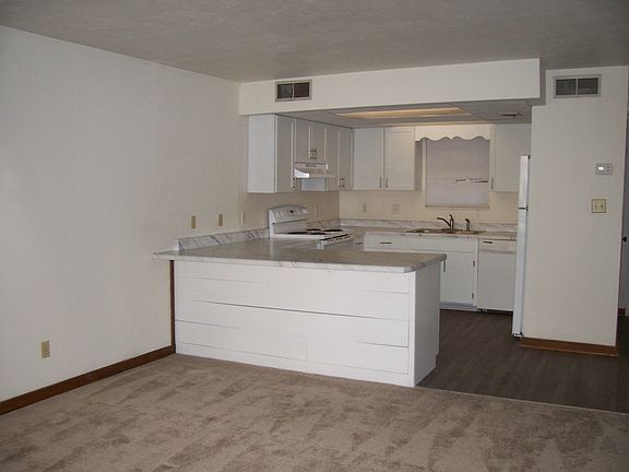 3rd image of 201 W 3rd Ave APT 10