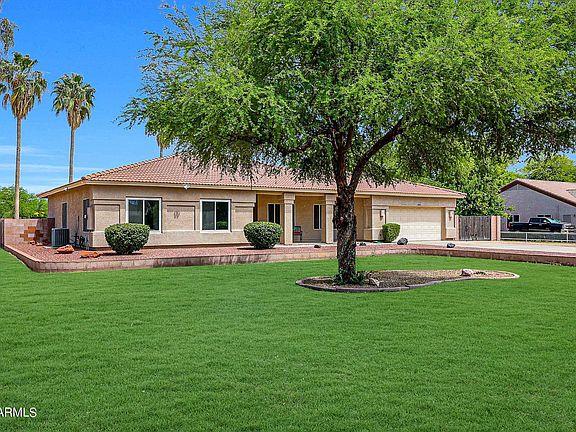 3rd image of 3907 S TURQUOISE Drive