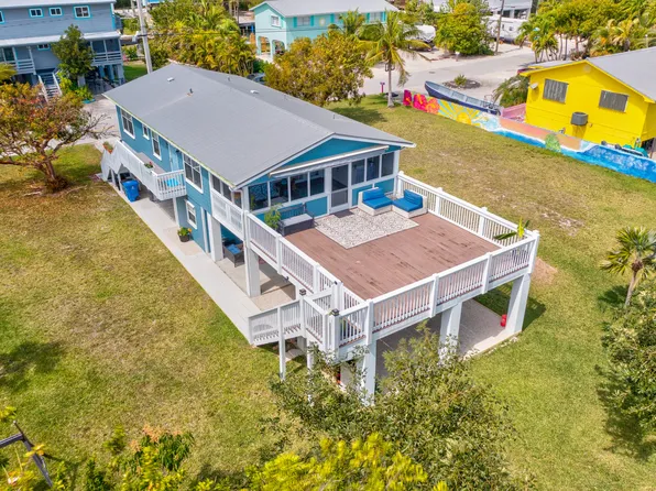 937 Loggerhead Ln, Sugarloaf Key, FL 33042