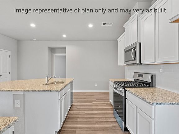 5th image of 7202 Cattlemen Dr