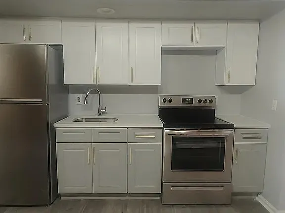 79 Lander St #BASEMENT — Photo 5