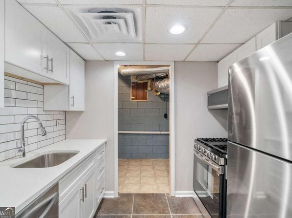 1447 Southland Vista Ct NE