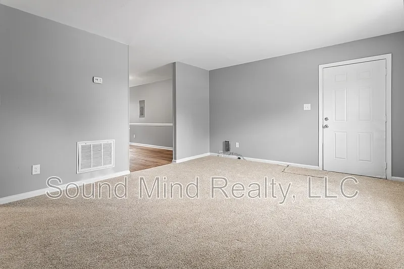 2 bed, 1.0 bath, 840 sqft, $950 — Photo 3