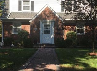 355 Gilbert St, Ridgewood, NJ 07450