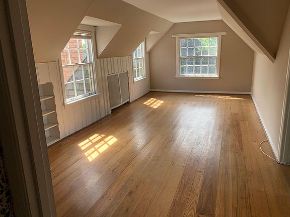2nd image of 422 Ontario St #3