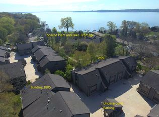 2805 Century Harbor Rd APT 2, Middleton, WI 53562