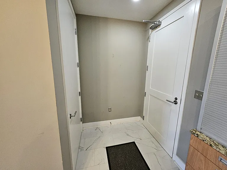 1133 Metropolitan Ave #306 — Photo 2