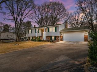 7863 Hickory Leaf Rd, Severn, MD 21144