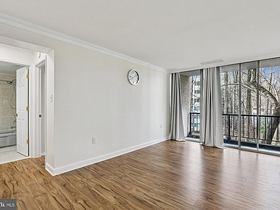 5th image of 4360 Ivymount Ct APT 34