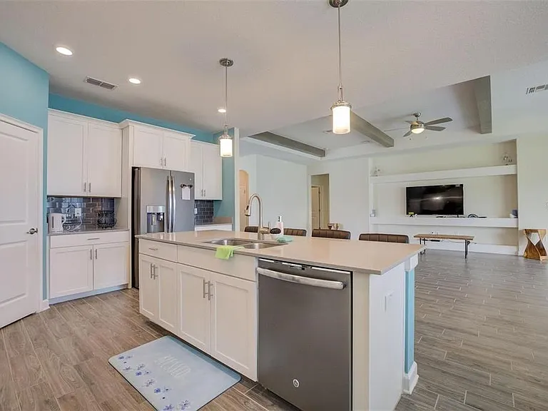 4693 Fairy Tale Cir — Photo 12