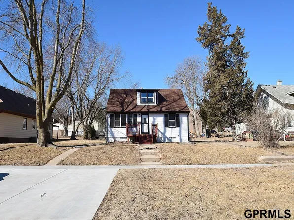 1506 Main St, Bellevue, NE 68005