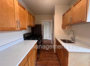 1166 Dixwell Ave #10, Hamden, CT 06514