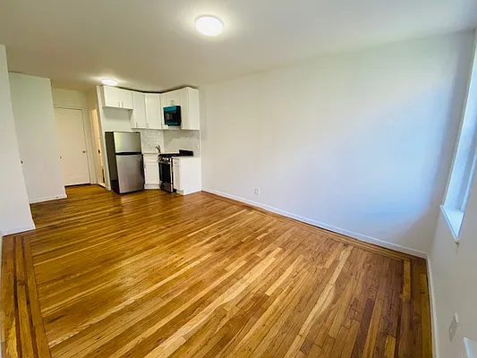 Rented by Highline Residential | media 8