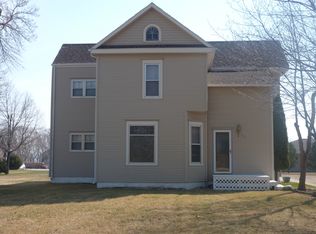 436 N Main St, Paullina, IA 51046
