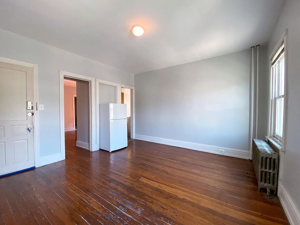 1st image of 1011 S 47th St #1F
