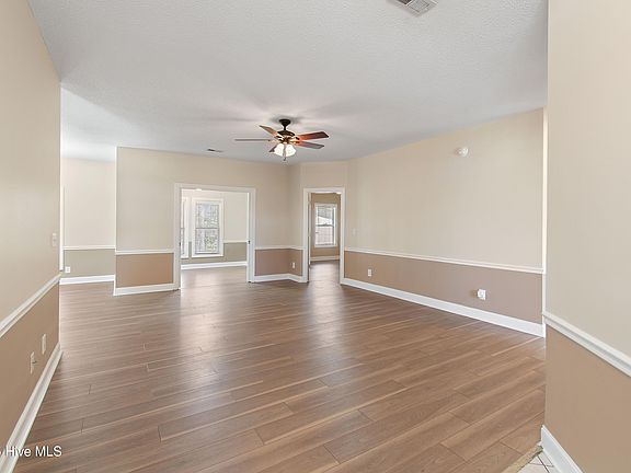 5th image of 80 James Court SW