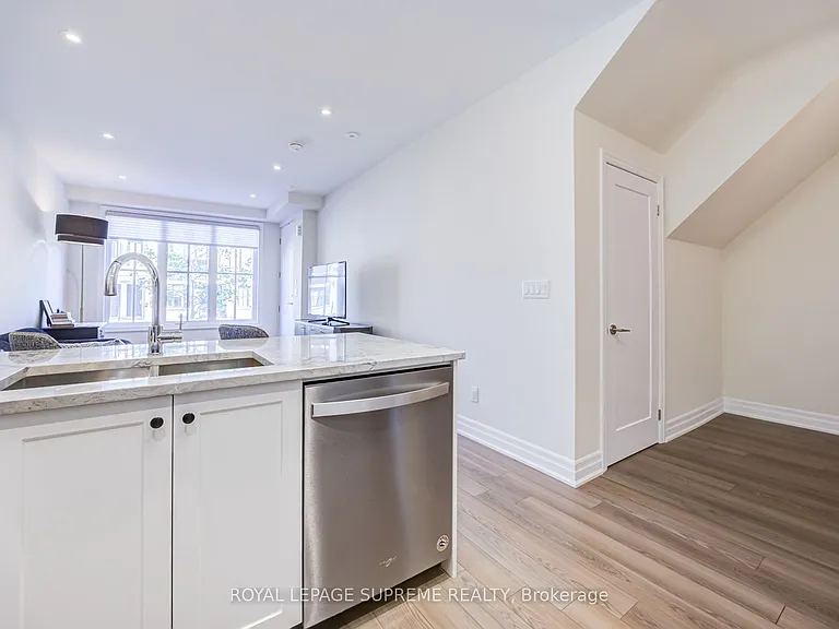 652 Cricklewood Dr #207 — Photo 14