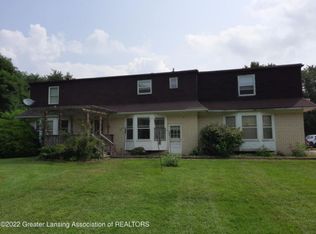 8175 Tucker Rd, Eaton Rapids, MI 48827