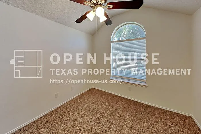 10761 Castle Dr — Photo 13