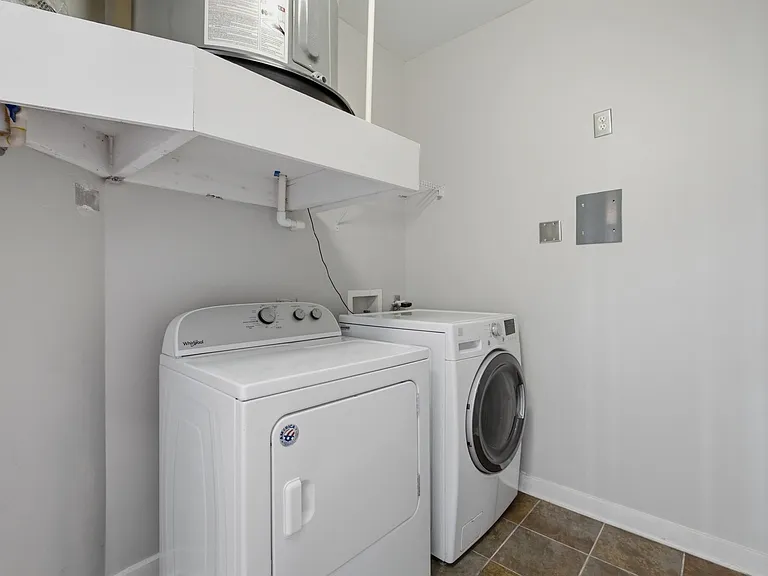 3000 Vanderbilt Pl #445 — Photo 30