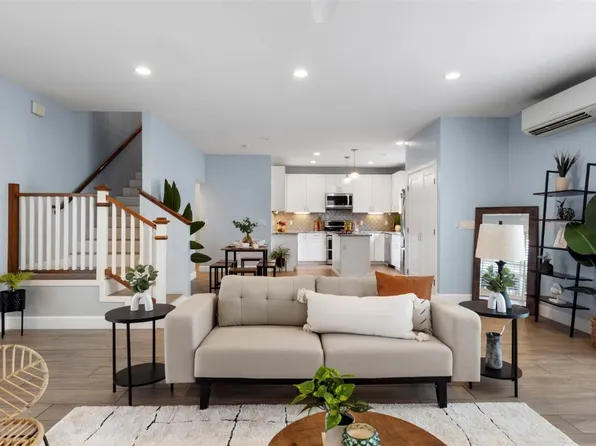 45-075 Waikalua Rd #J, Kaneohe, HI 96744