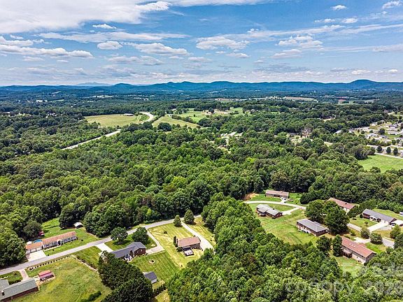 4th image of Alexander Acres Dr