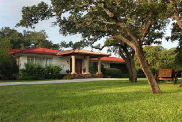1st image of 1217 W Virginia Dr