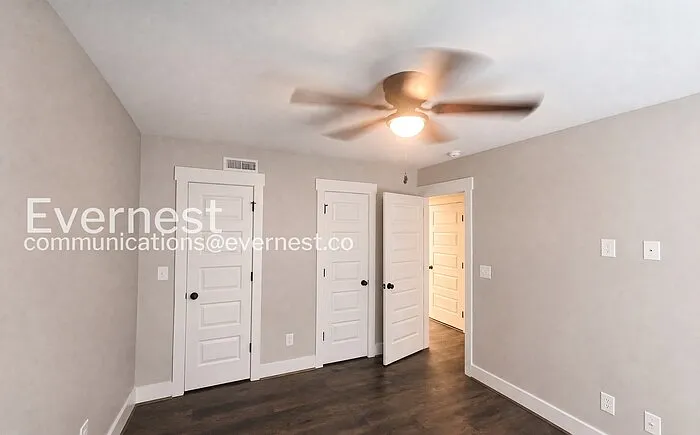 178 Old Montgomery Hwy #B — Photo 8
