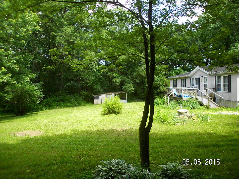 2nd image of 711 Declue Rd