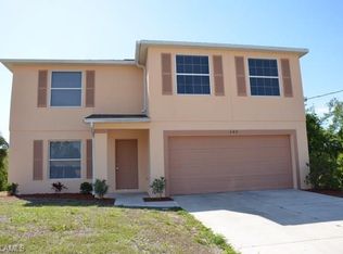 542 Parker Ave S, Lehigh Acres, FL 33974