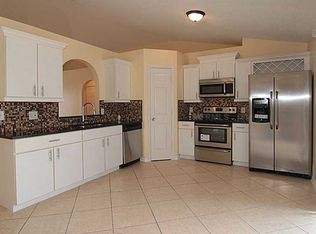 610 Floridian Dr, Kissimmee, FL 34758