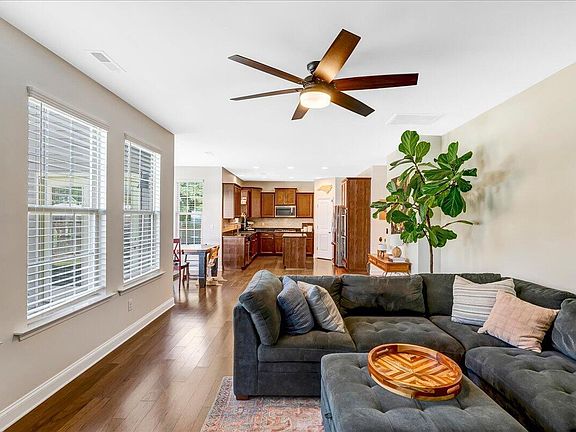 3rd image of 2421 Slate Rock Dr