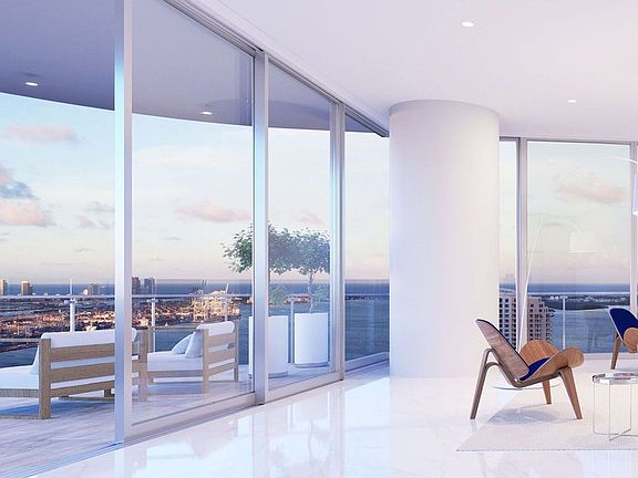5th image of 300 Biscayne Boulevard Way #2708