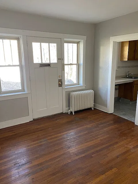 1690 Potomac Ave APT 7 photo 1