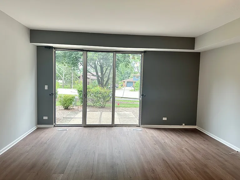 1132 Regency Ct — Photo 4