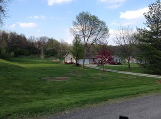 2905 Alpine Dr, Springfield, IL 62711