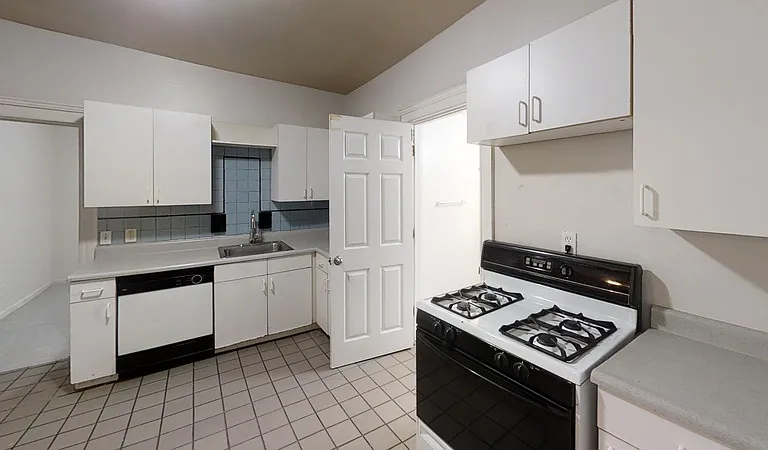 706 Emmet St #1 — Photo 4