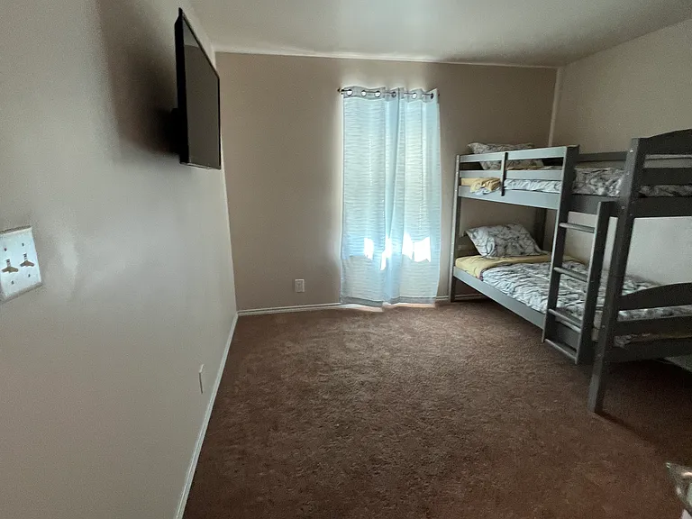 1301 Stonewall St — Photo 10