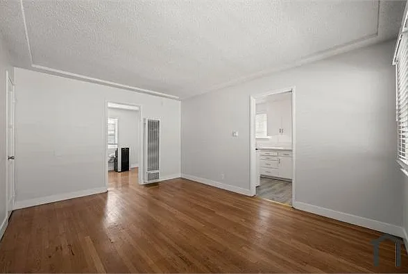 6036 10th Ave #6050 — Photo 8