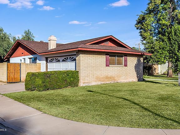 8102 N 16th Dr-2