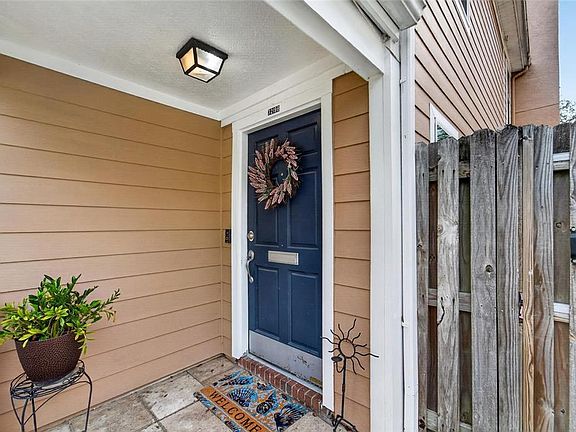 4th image of 3219 W SANTIAGO STREET #B