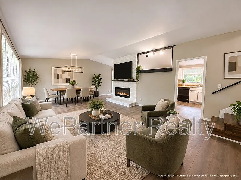 4 bed, 2.0 bath, 1998 sqft, $1,795 — Photo 2
