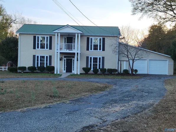 395 Bexar Ave W, Hamilton, AL 35570