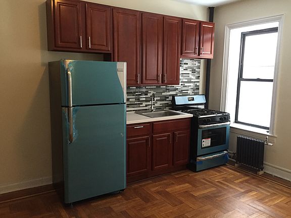 3rd image of 221 Linden Blvd APT A20