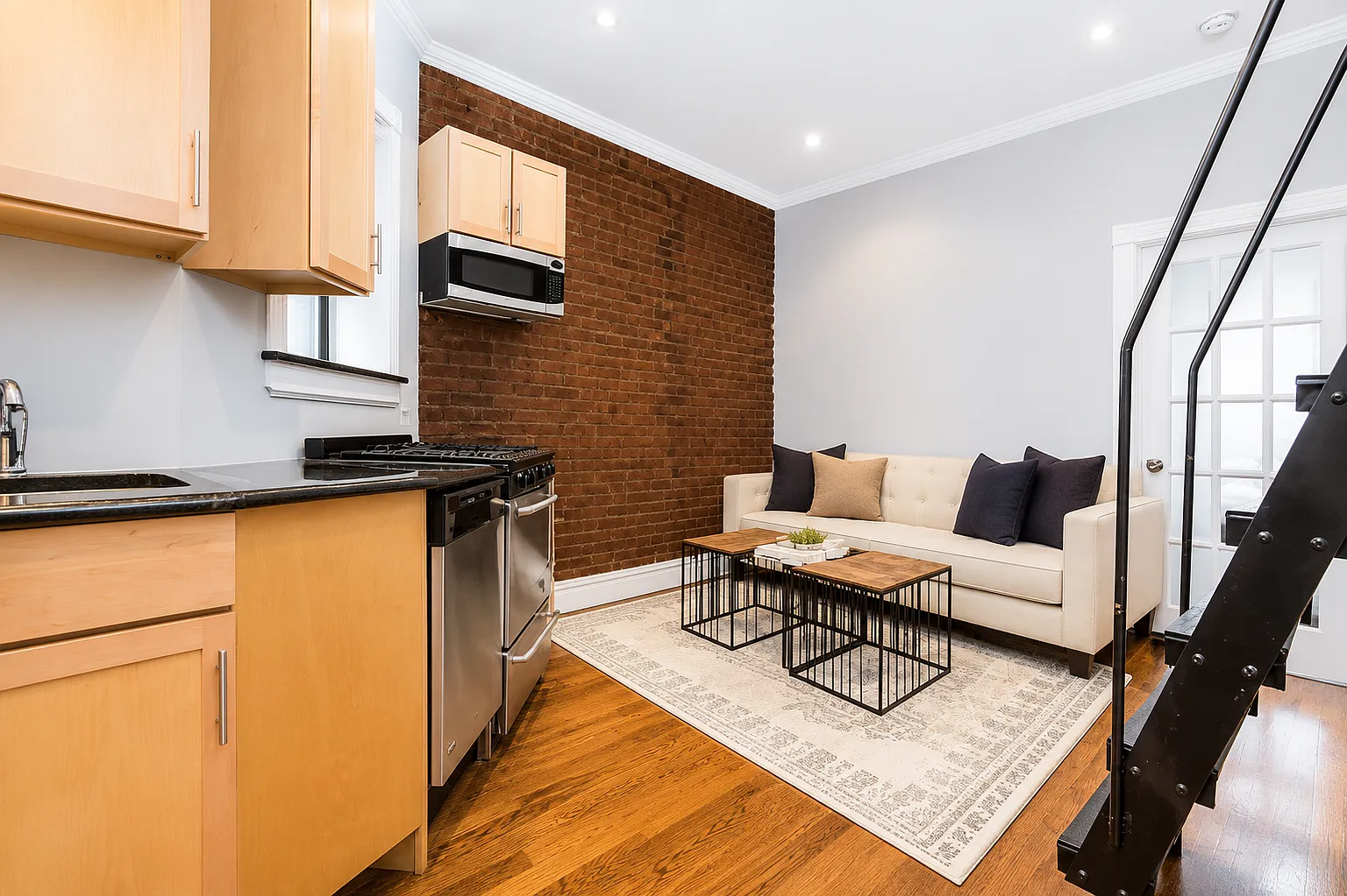 221 East 23rd Street — Photo 2