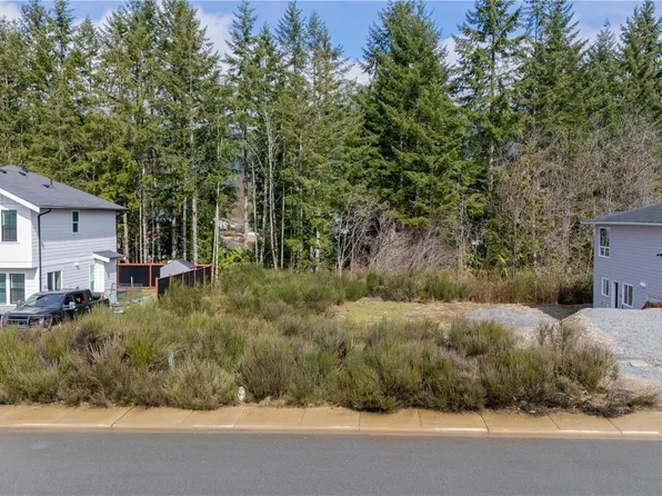 145 Edgewood Dr, Lake Cowichan, BC V0R