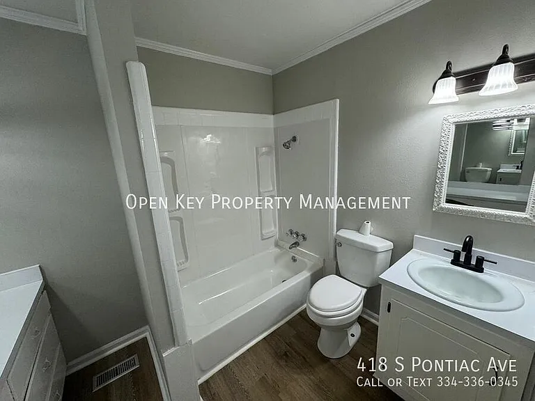 418 S Pontiac Ave — Photo 21