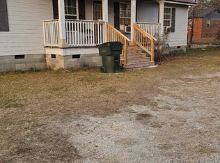 207 Fowler St, Swainsboro, GA 30401