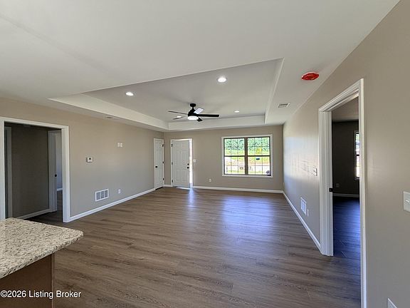 2nd image of 72 Democratic Ct