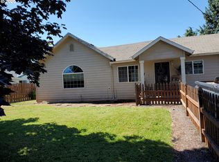 19461 Pease Rd, Oregon City, OR 97045